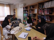 بازدید رئیس گروه اطلاع رسانی پزشکی و منابع علمی، مسئول کتابخانه مرکزی و اعضای کمیته ارزیابی کتابخانه ها از کتابخانه  ی دانشکده ی